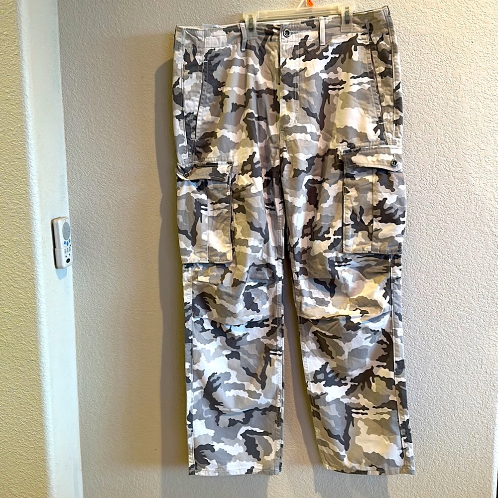 Levi's NWOT Men's Camo White Tab Straight Leg Military Pants Size 36x32